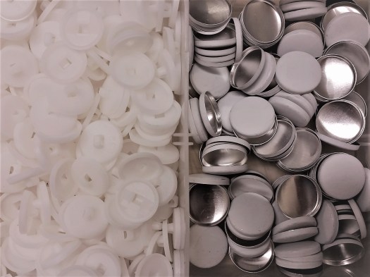 buttons, buttonholes, covered buttons, dmbuttons